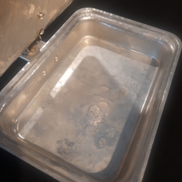 Vtg Continental Silver Silent Butler Hammered Aluminum Flip Top Crumb Catcher - Picture 6 of 9